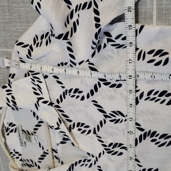 Neiman Marcus White & Blue 100% Linen V Neck Top Shirt, Size S - Picture 8 of 15